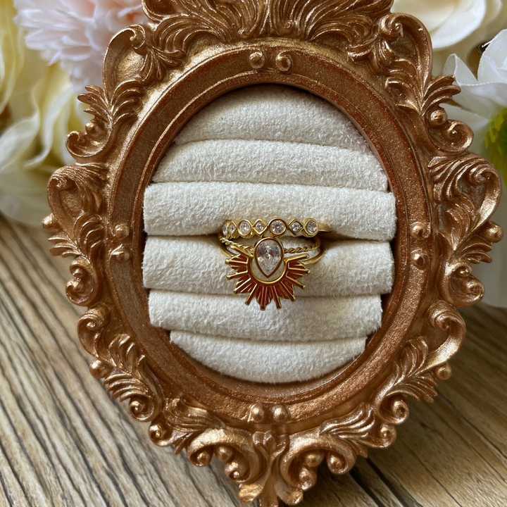 Elegantes 3-teiliges Ring-Set aus Edelstahl mit Sonnenstrahlen-Design – Goldfarben