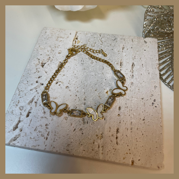 Edelstahl Damenarmband – Weißer Kristall & Schmetterling Anhänger